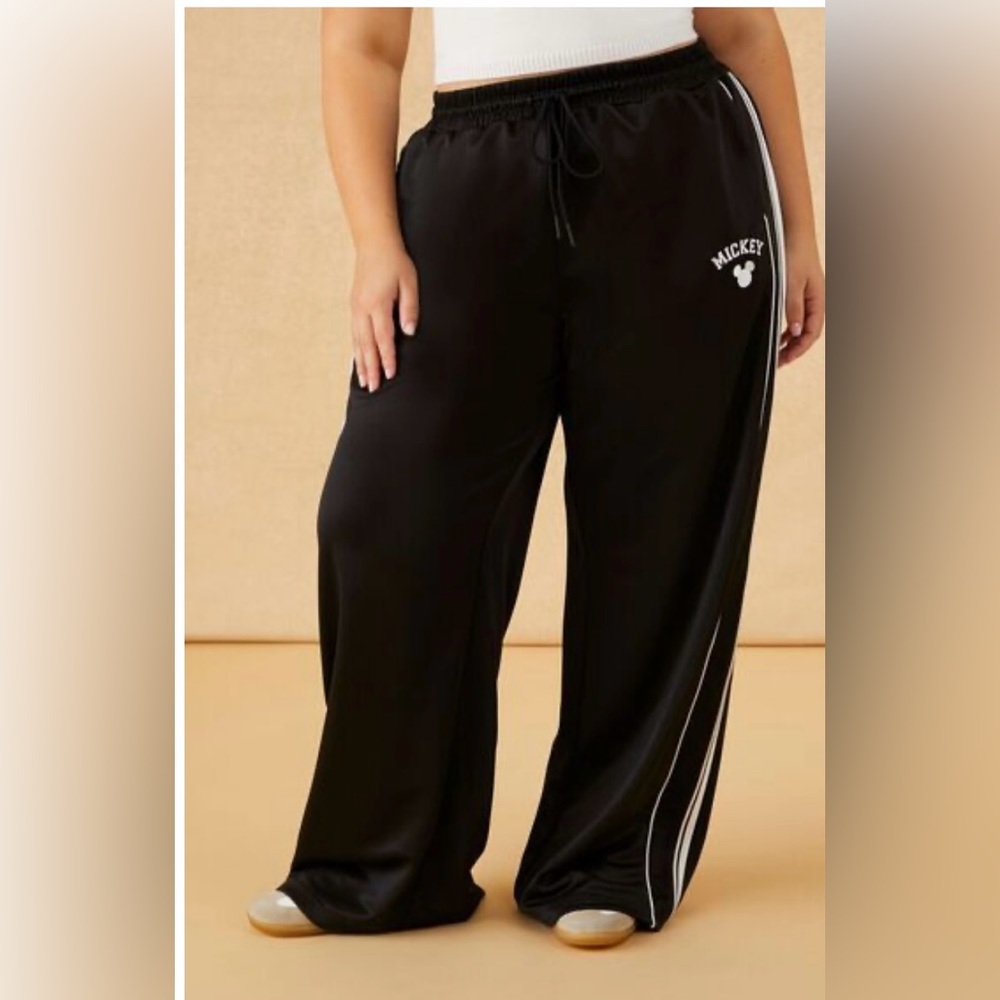 Forever 21 Plus Size Disney Mickey Mouse Black Pants 1X NWT
